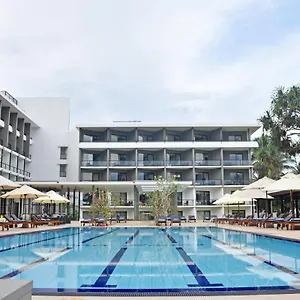 Goldi Sands Sri Lanka